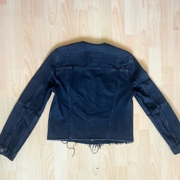 Levi's Altered Cropped Women's Black Jean Jacket - Picture 3 of 5